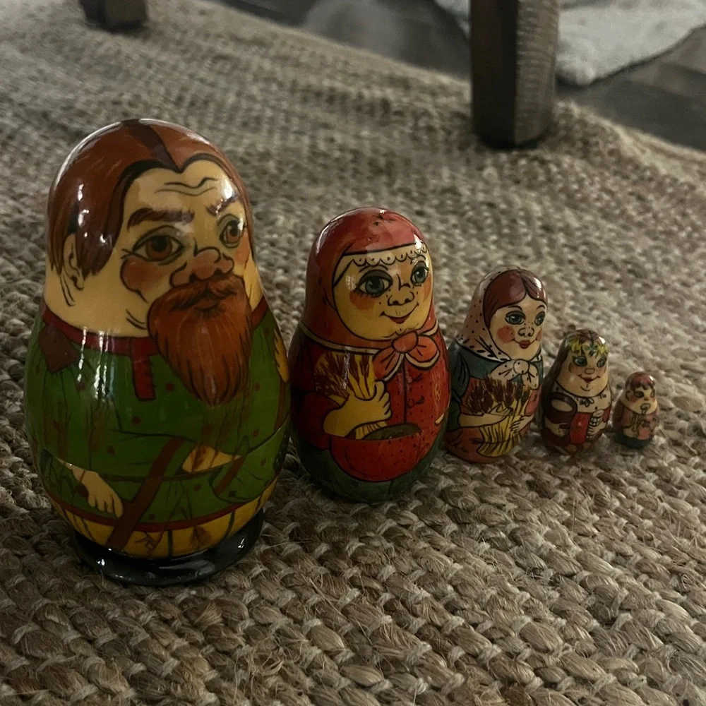 Matryoshka Russian Nesting Dolls -Vintage 1993 -Signed - Picture 6 of 17